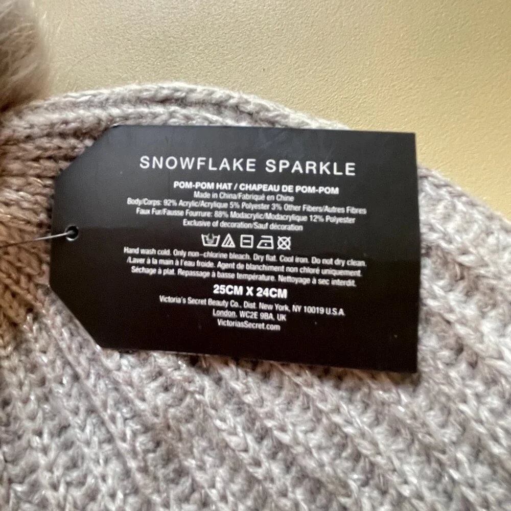 New Victoria's Secret Hat Snowflake Sparkle Gray Pom Pom Jewels Beanie Glam NWT